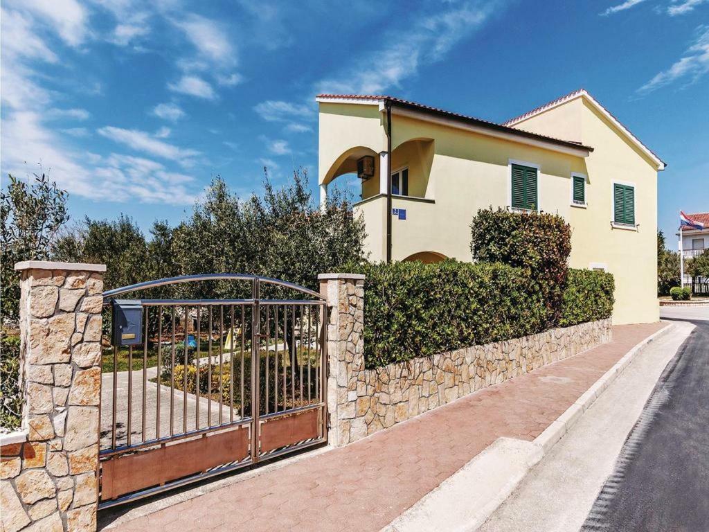 Apartment Roncevic Vrsi Ngoại thất bức ảnh